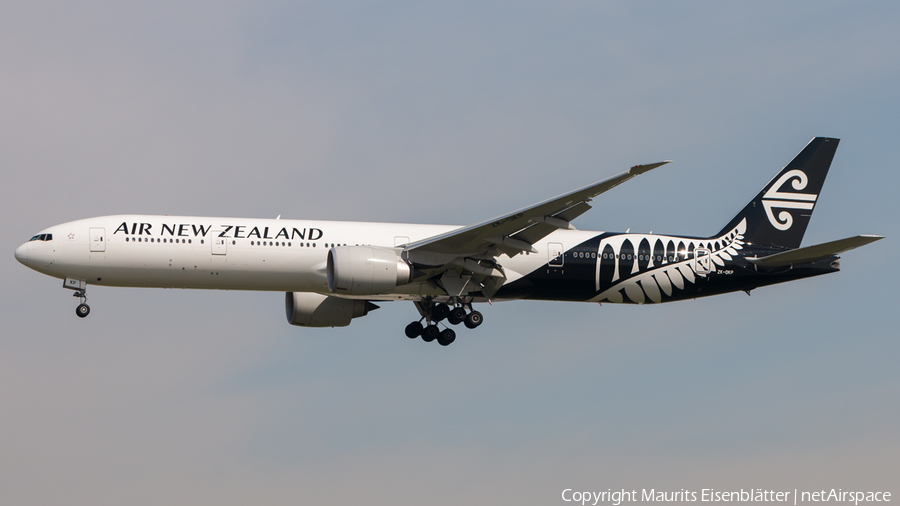 Air New Zealand Boeing 777-319(ER) (ZK-OKP) | Photo 152628