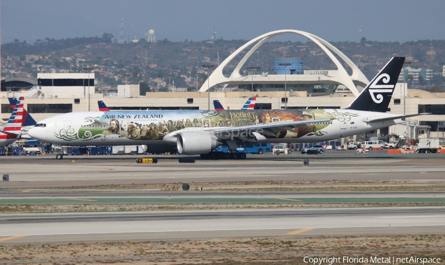 Air New Zealand Boeing 777-319(ER) (ZK-OKP) | Photo 297406