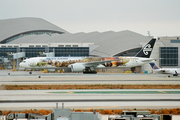 Air New Zealand Boeing 777-319(ER) (ZK-OKP) at  Los Angeles - International, United States
