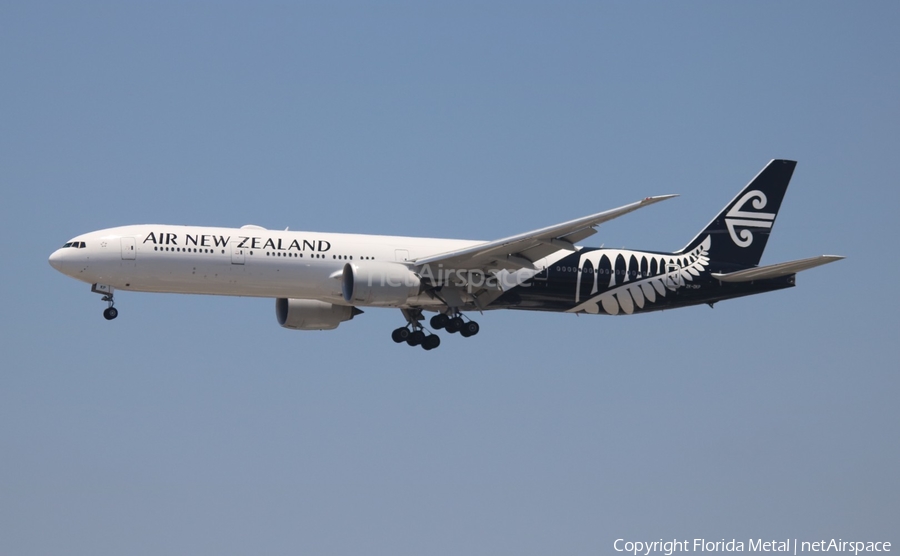 Air New Zealand Boeing 777-319(ER) (ZK-OKP) | Photo 311882