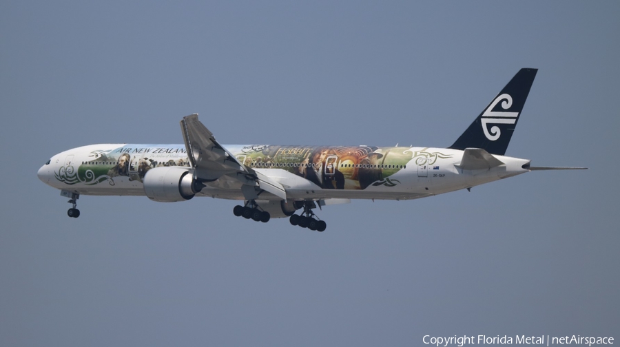Air New Zealand Boeing 777-319(ER) (ZK-OKP) | Photo 408588