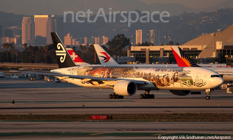 Air New Zealand Boeing 777-319(ER) (ZK-OKP) | Photo 94375