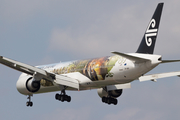 Air New Zealand Boeing 777-319(ER) (ZK-OKP) at  London - Heathrow, United Kingdom