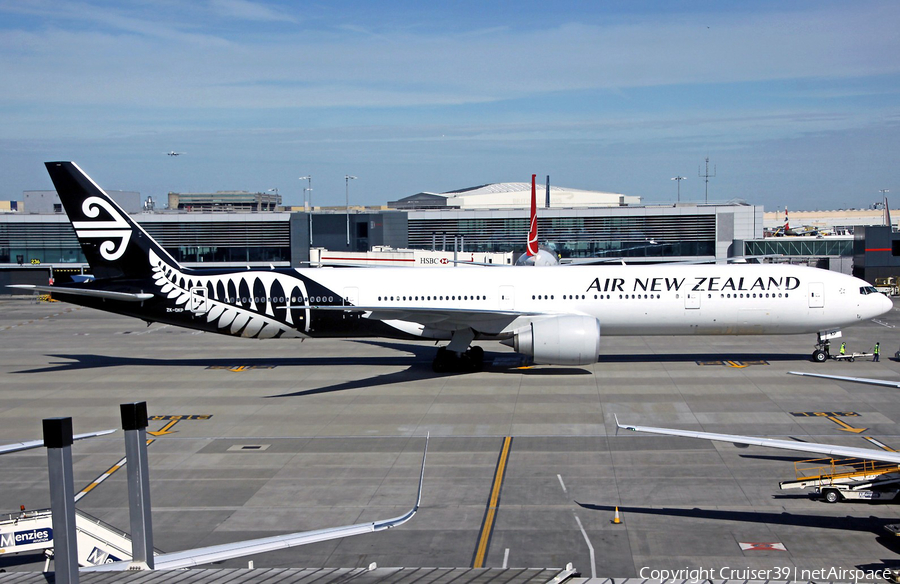 Air New Zealand Boeing 777-319(ER) (ZK-OKP) | Photo 221544