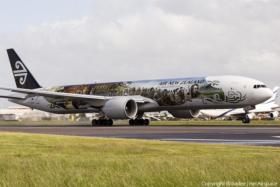 Air New Zealand Boeing 777-319(ER) (ZK-OKP) | Photo 28965