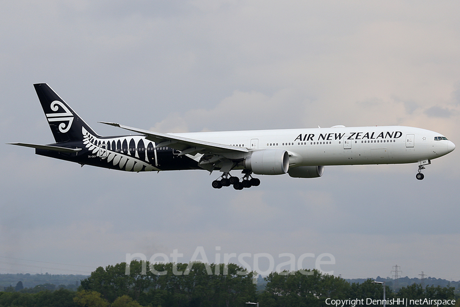 Air New Zealand Boeing 777-319(ER) (ZK-OKP) | Photo 447271