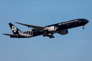 Air New Zealand Boeing 777-319(ER) (ZK-OKQ) at  Frankfurt am Main, Germany