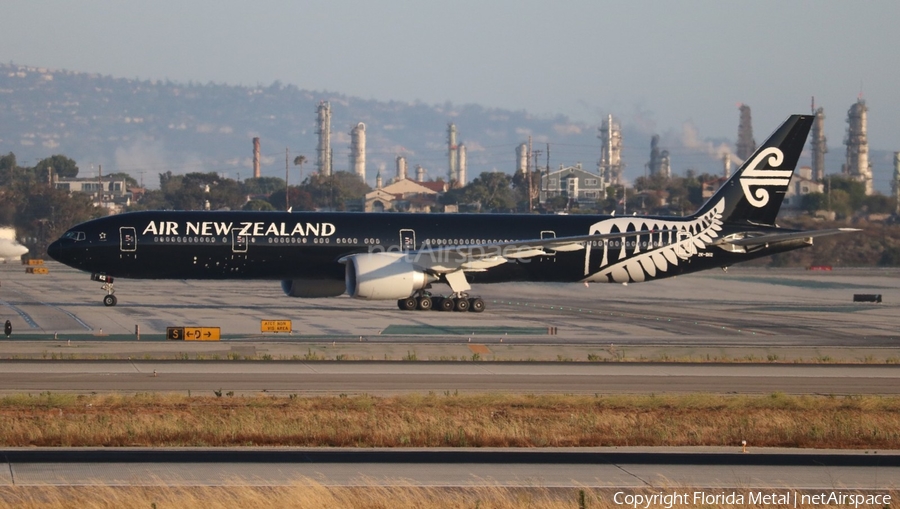 Air New Zealand Boeing 777-319(ER) (ZK-OKQ) | Photo 294998