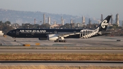 Air New Zealand Boeing 777-319(ER) (ZK-OKQ) at  Los Angeles - International, United States