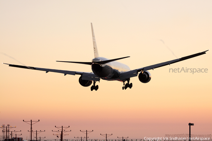 Air New Zealand Boeing 777-319(ER) (ZK-OKQ) | Photo 31133