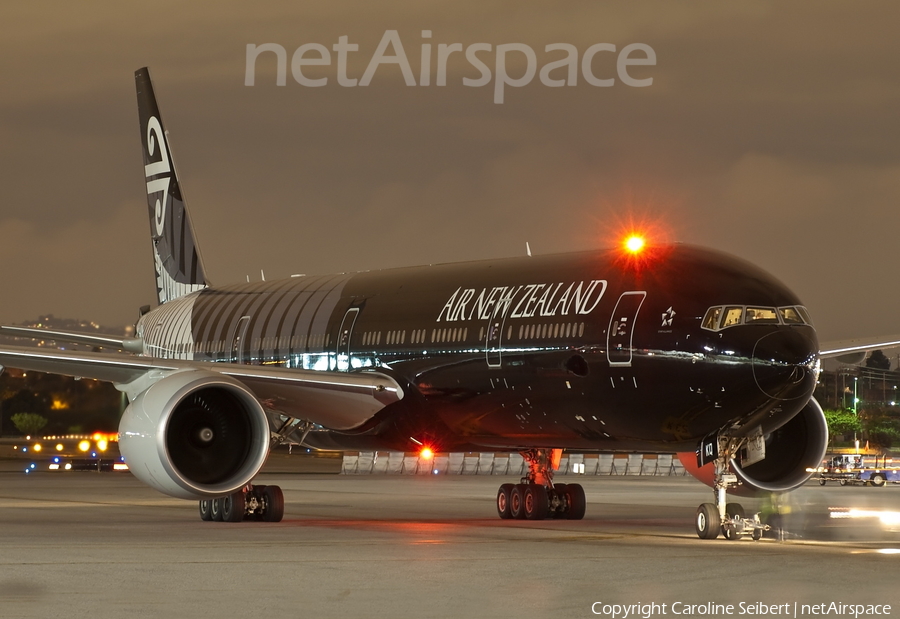 Air New Zealand Boeing 777-319(ER) (ZK-OKQ) | Photo 50585