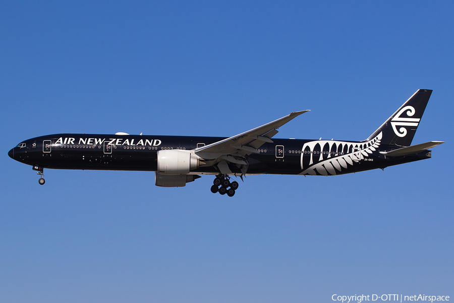 Air New Zealand Boeing 777-319(ER) (ZK-OKQ) | Photo 564327