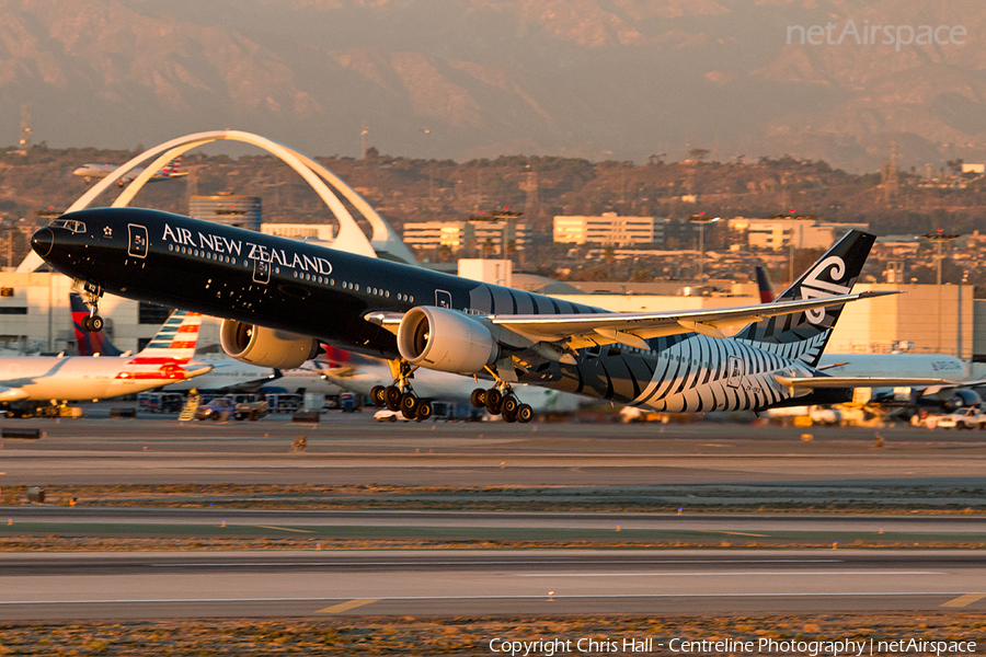 Air New Zealand Boeing 777-319(ER) (ZK-OKQ) | Photo 92159