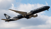 Air New Zealand Boeing 777-319(ER) (ZK-OKQ) at  London - Heathrow, United Kingdom
