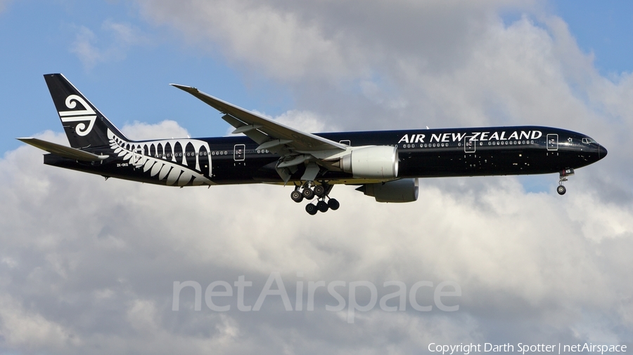 Air New Zealand Boeing 777-319(ER) (ZK-OKQ) | Photo 182475