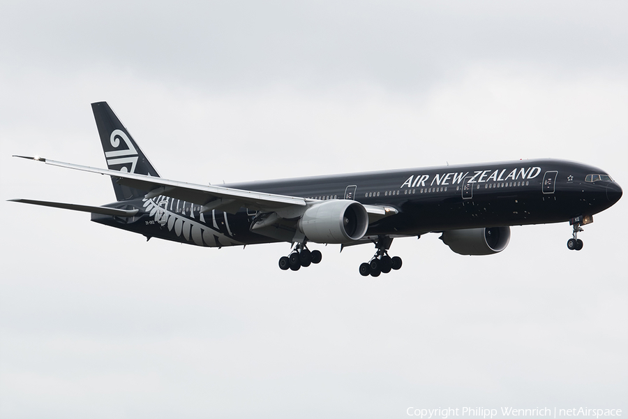 Air New Zealand Boeing 777-319(ER) (ZK-OKQ) | Photo 194112