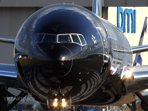 Air New Zealand Boeing 777-319(ER) (ZK-OKQ) at  London - Heathrow, United Kingdom