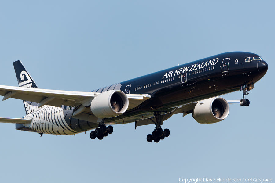 Air New Zealand Boeing 777-319(ER) (ZK-OKQ) | Photo 32831