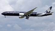 Air New Zealand Boeing 777-319(ER) (ZK-OKQ) at  London - Heathrow, United Kingdom