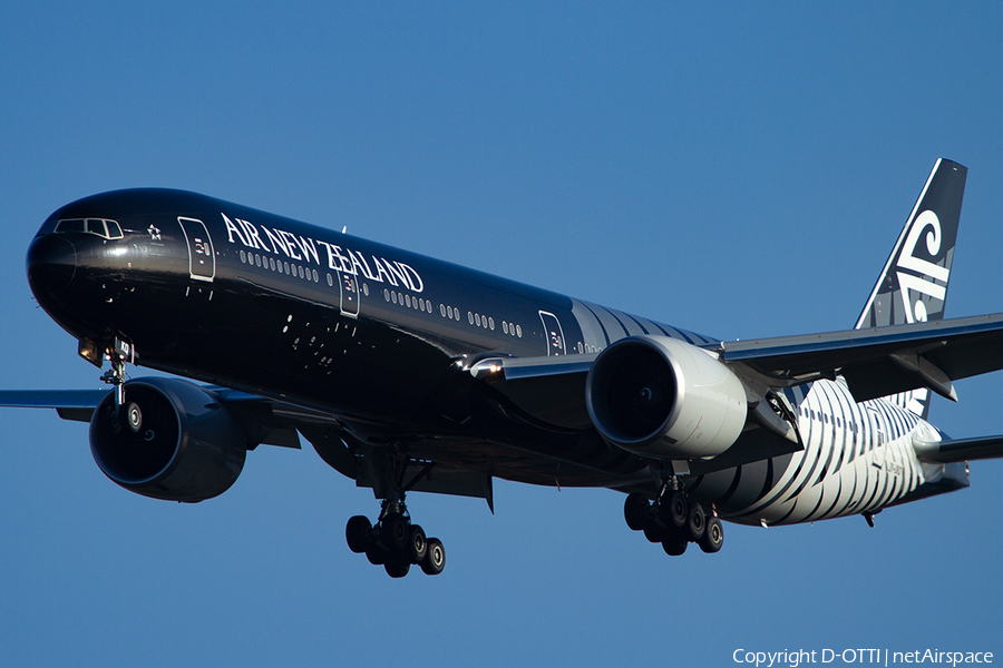 Air New Zealand Boeing 777-319(ER) (ZK-OKQ) | Photo 400712