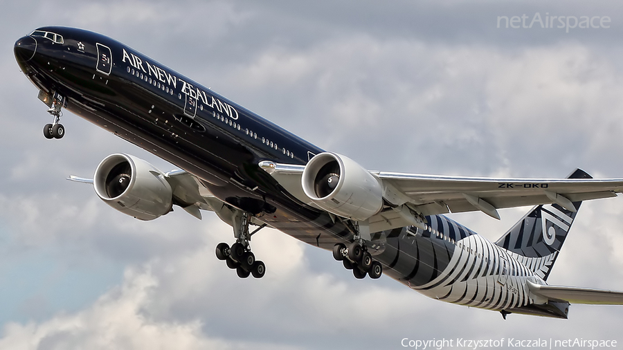 Air New Zealand Boeing 777-319(ER) (ZK-OKQ) | Photo 42398