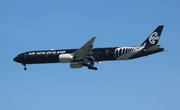 Air New Zealand Boeing 777-319(ER) (ZK-OKQ) at  San Francisco - International, United States