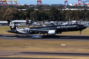 Air New Zealand Boeing 777-319(ER) (ZK-OKQ) at  Sydney - Kingsford Smith International, Australia