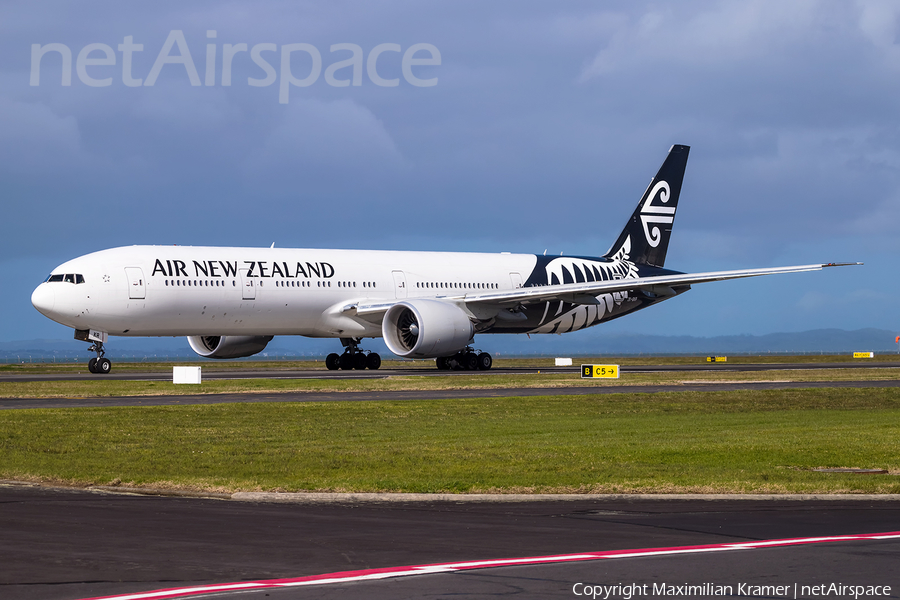 Air New Zealand Boeing 777-319(ER) (ZK-OKR) | Photo 391901