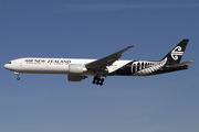 Air New Zealand Boeing 777-319(ER) (ZK-OKR) at  Los Angeles - International, United States