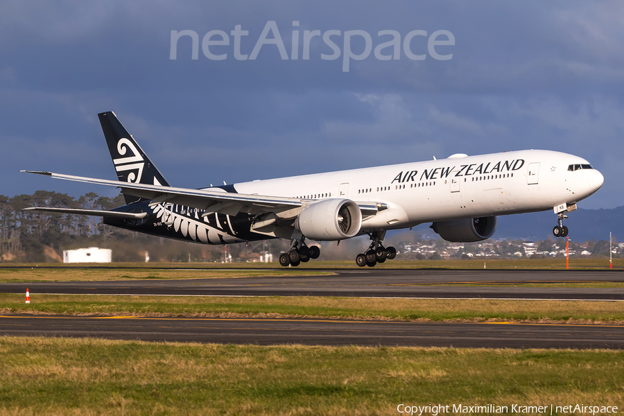 Air New Zealand Boeing 777-319(ER) (ZK-OKS) | Photo 391869