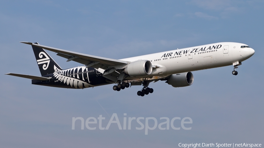 Air New Zealand Boeing 777-319(ER) (ZK-OKS) | Photo 182476
