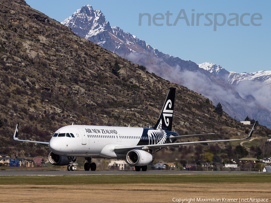 Air New Zealand Airbus A320-232 (ZK-OXB) | Photo 391778