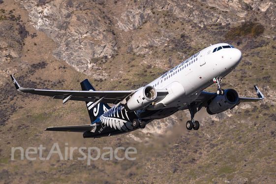 Air New Zealand Airbus A320-232 (ZK-OXC) at  Queenstown, New Zealand