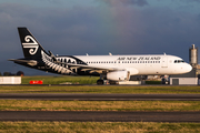 Air New Zealand Airbus A320-232 (ZK-OXG) at  Auckland - International, New Zealand