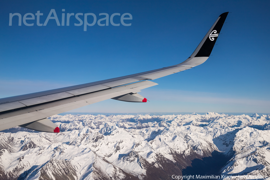 Air New Zealand Airbus A320-232 (ZK-OXM) | Photo 391747