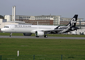 Air New Zealand Airbus A321-271NX (ZK-OYA) at  Hamburg - Finkenwerder, Germany