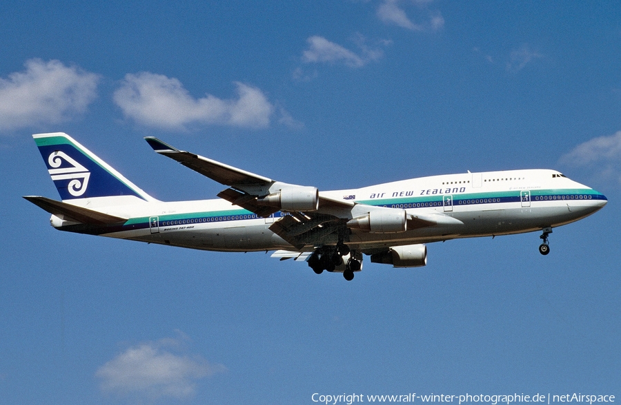 Air New Zealand Boeing 747-475 (ZK-SUH) | Photo 444333