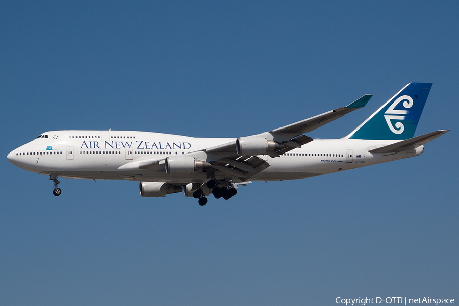 Air New Zealand Boeing 747-475 (ZK-SUH) | Photo 183251