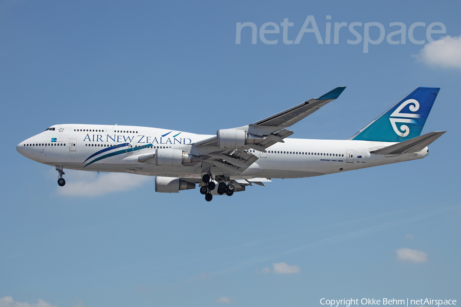 Air New Zealand Boeing 747-441 (ZK-SUI) | Photo 102383