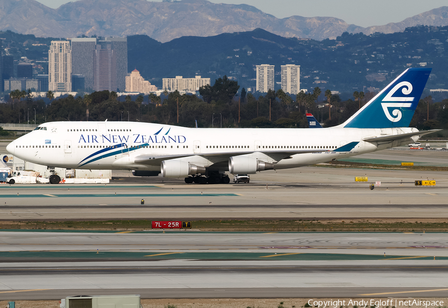 Air New Zealand Boeing 747-4F6 (ZK-SUJ) | Photo 420276