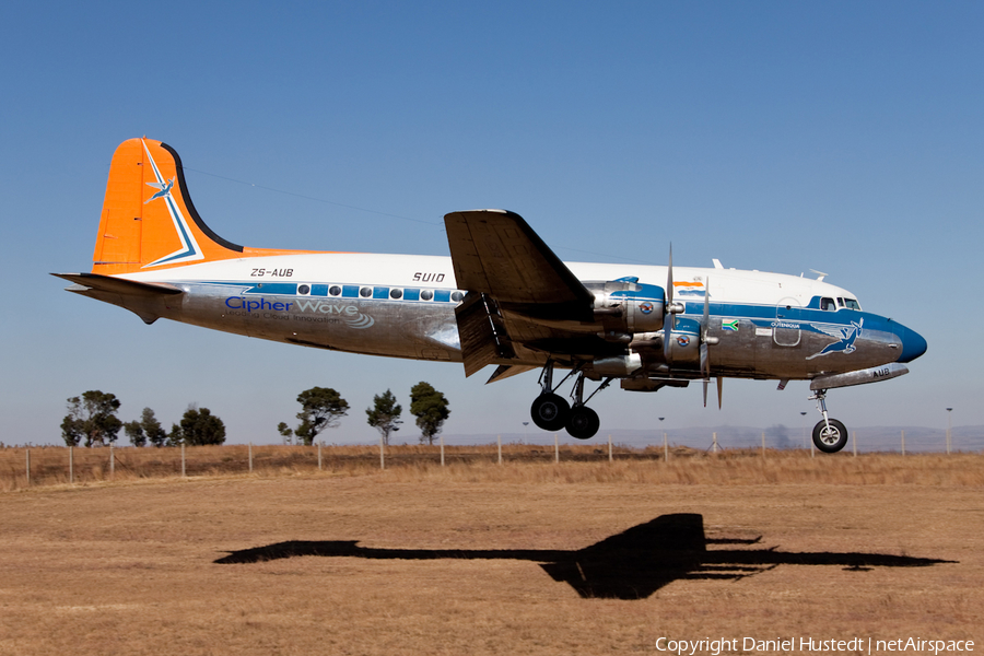 South African Airways (Historic Flight) Douglas DC-4-1009 (ZS-AUB) | Photo 517850