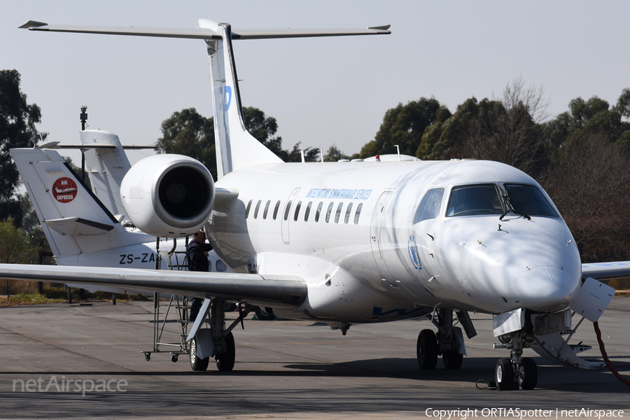 Solenta Aviation Embraer ERJ-135LR (ZS-BBK) | Photo 352056