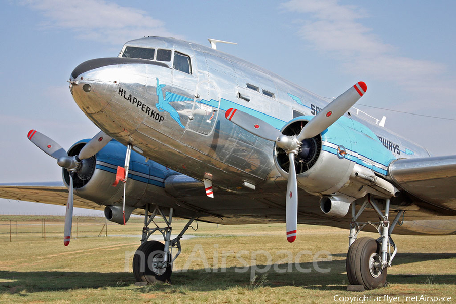 South African Airways (Historic Flight) Douglas DC-3C (ZS-BXF) | Photo 211580