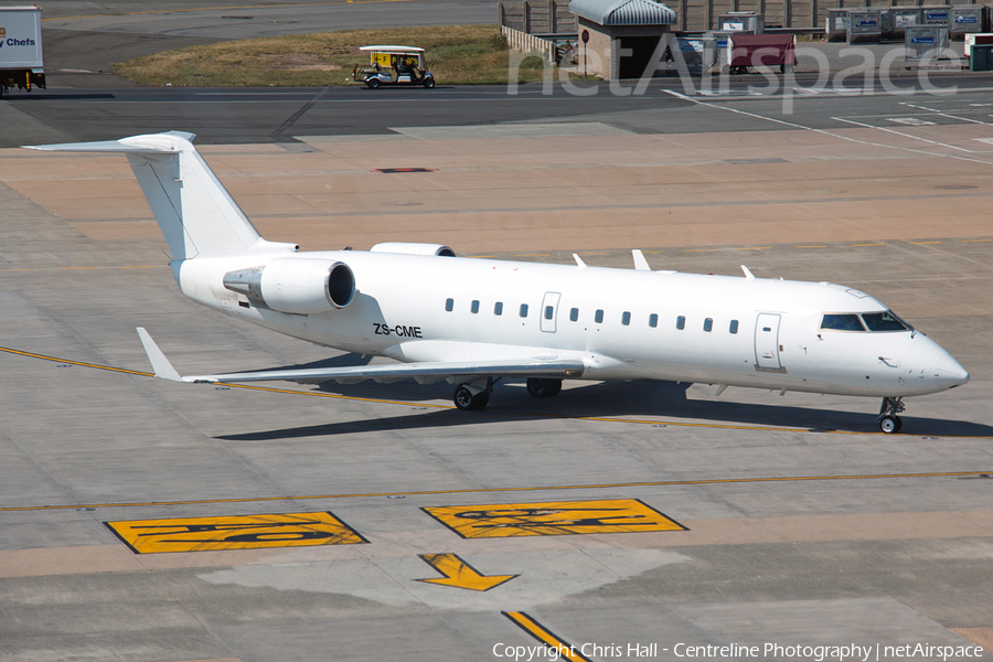 CemAir Bombardier CRJ-100ER (ZS-CME) | Photo 120574