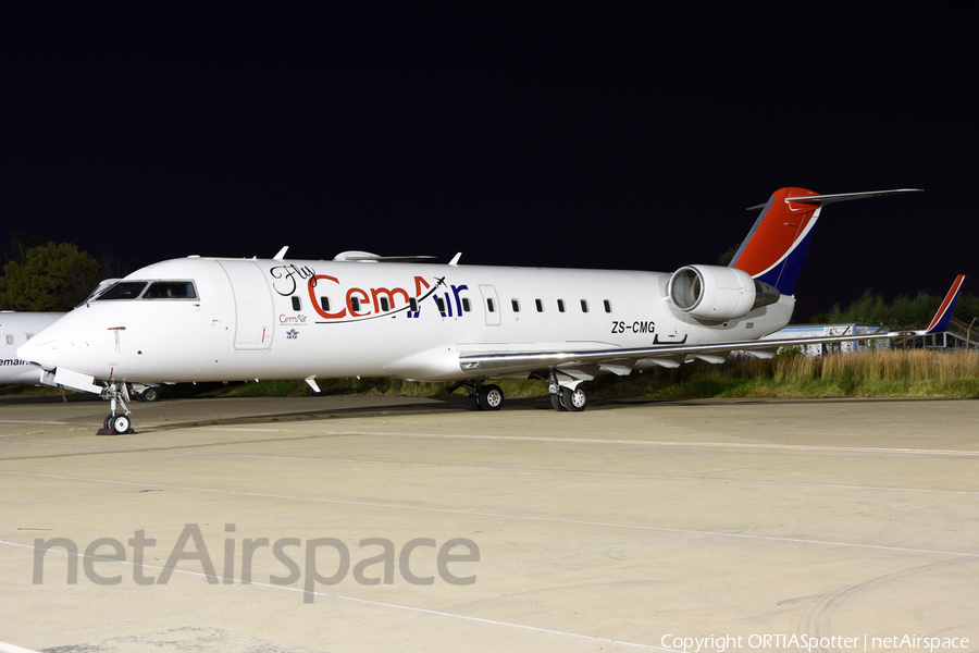 CemAir Bombardier CRJ-200ER (ZS-CMG) | Photo 448160