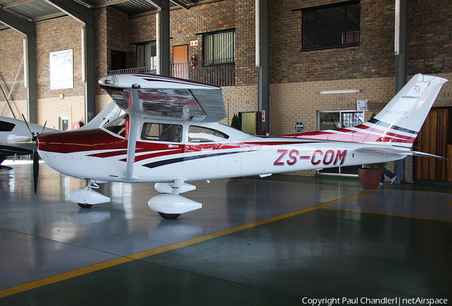 (Private) Cessna 182T Skylane (ZS-COM) | Photo 100061