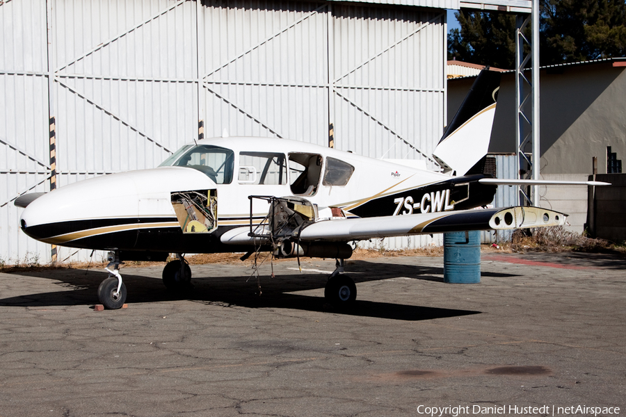 (Private) Piper PA-23-250 Aztec B (ZS-CWL) | Photo 517847