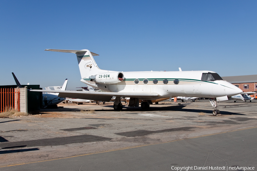 (Private) Gulfstream GIIB (ZS-DGW) | Photo 429176