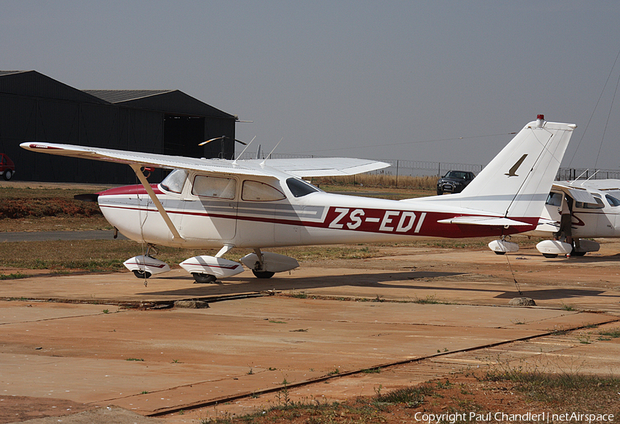 (Private) Cessna 172F Skyhawk (ZS-EDI) | Photo 99988