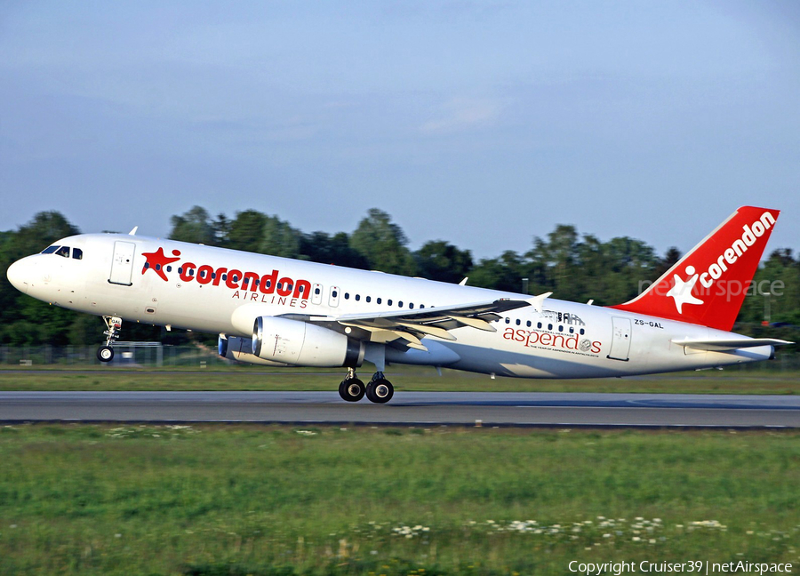 Corendon Airlines Europe (Global Aviation Operations) Airbus A320-231 (ZS-GAL) | Photo 361007